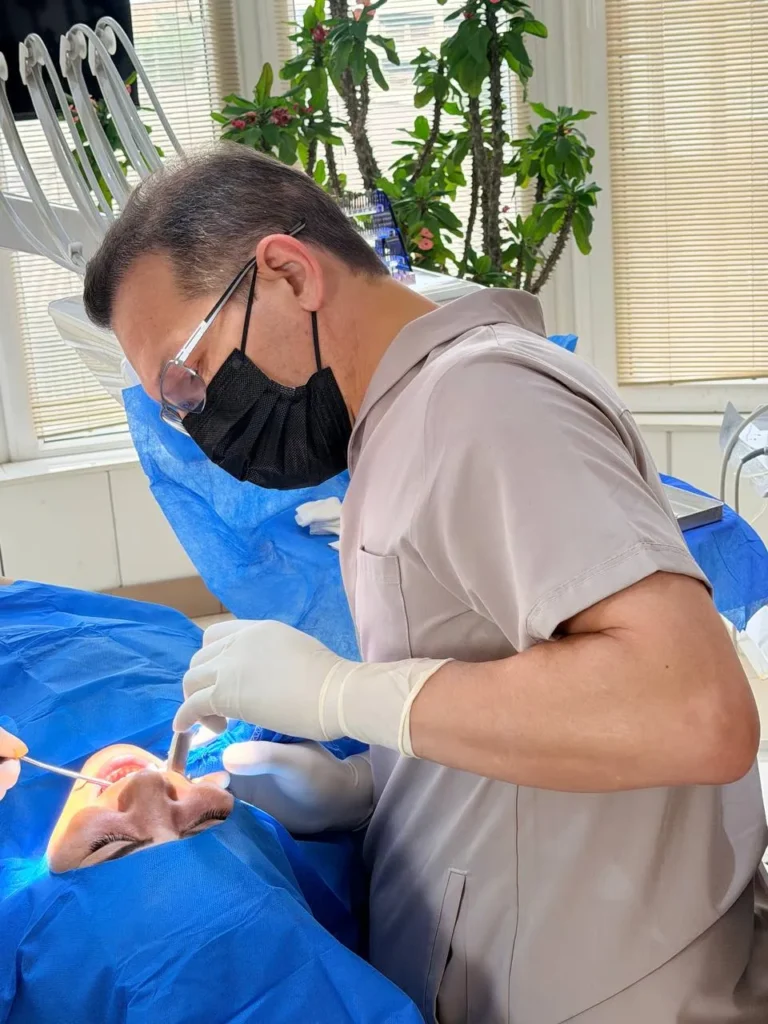 جایگزین ایمپلنت دندان چیست؟ بررسی روش‌ها، مزایا و انتخاب بهترین گزینه